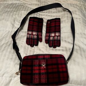 Tommy Hilfiger cross body bag with gloves. Glove are size L/XL.